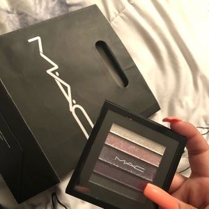 Mac eyeshadow